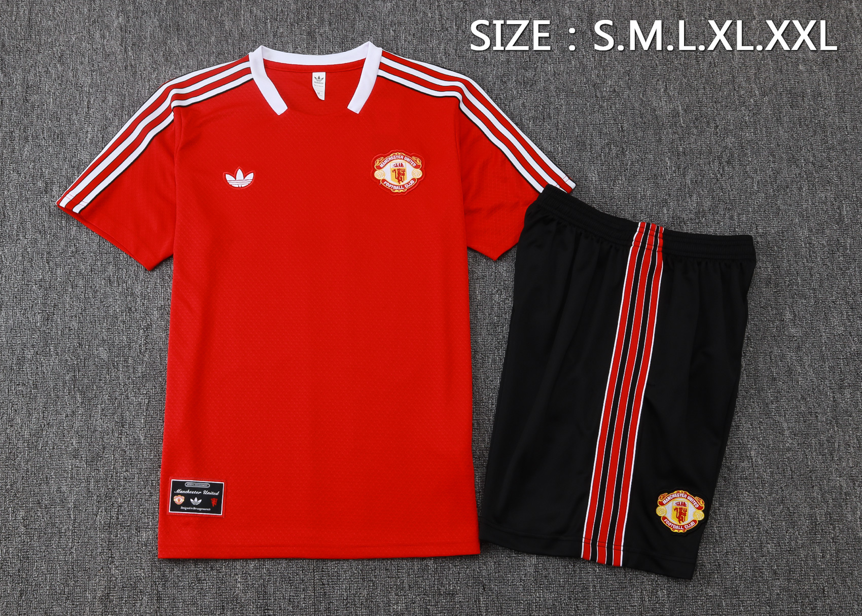 Manchester United Training Jersey Kit Red 2025/26 - Image 2