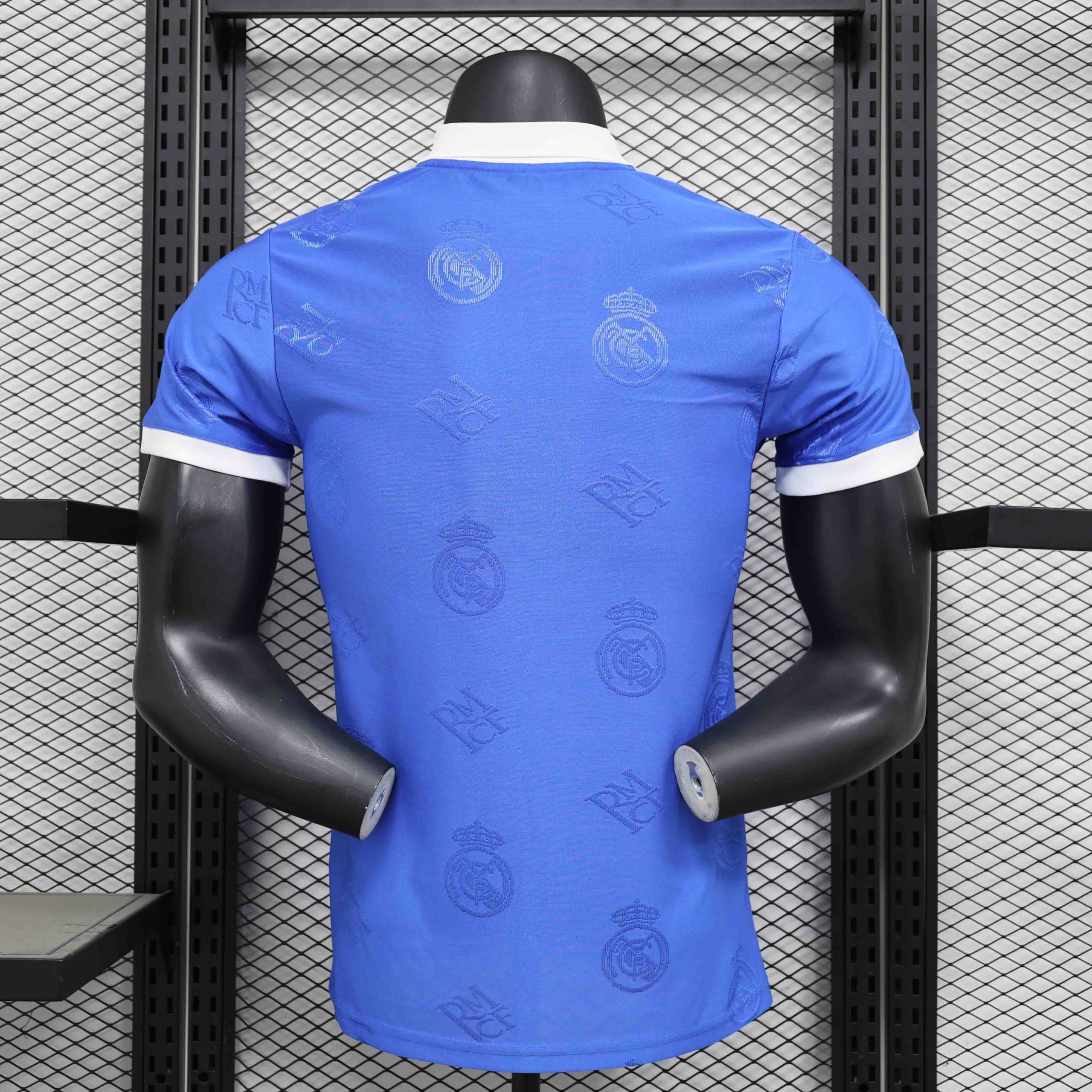 Real Madrid Soccer Jersey Retro Style Special Edition Shirt 2025/26 - Image 2