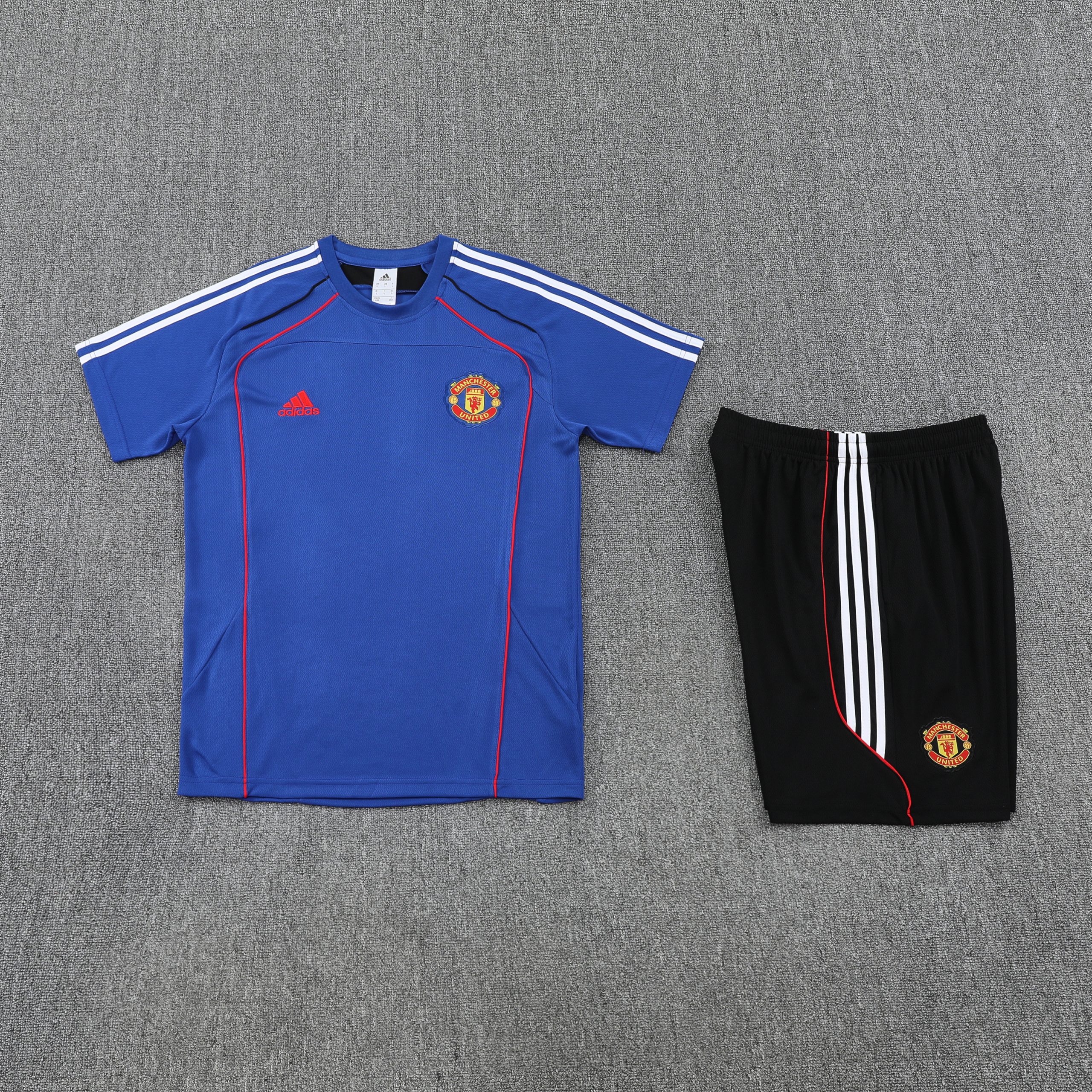 Manchester United Training Jersey Kit Blue 2025/26 - Image 5