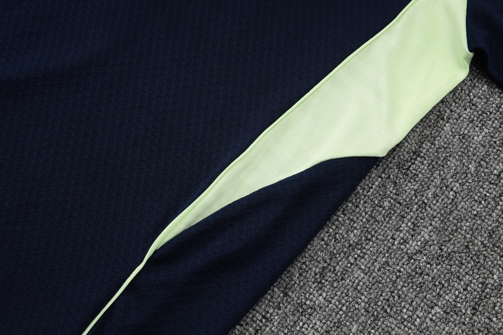 Real Madrid Training Jersey Kit Cyan 2025/26 - Image 5