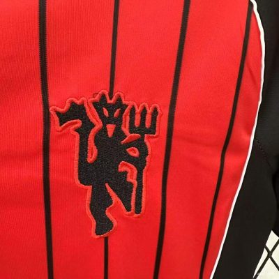 Alternative view of Manchester United x US Pack Baseball Jersey Shirt 2025/26