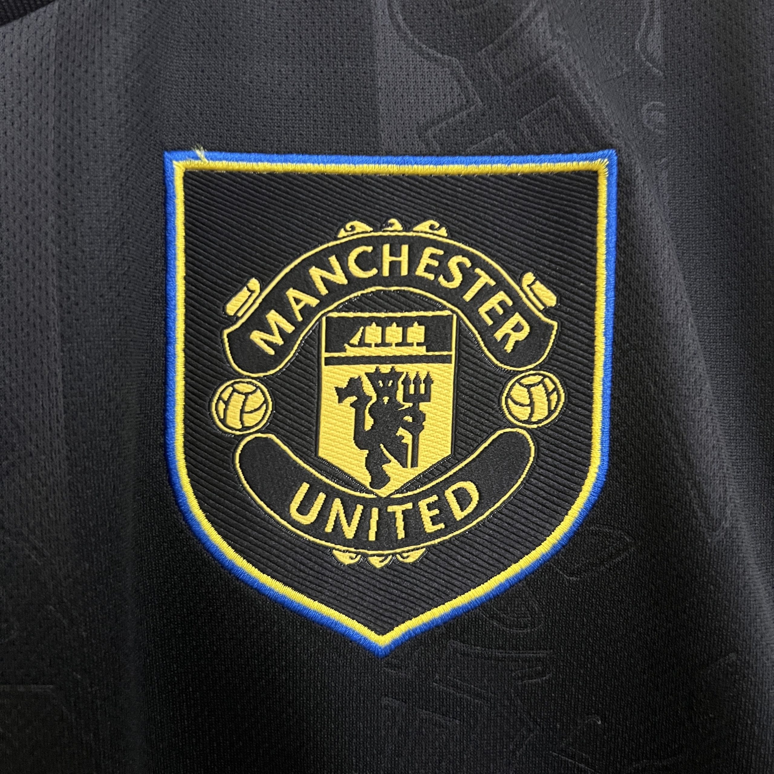 Manchester United Third Away Football Jersey Shirt 2025/26 - Image 5