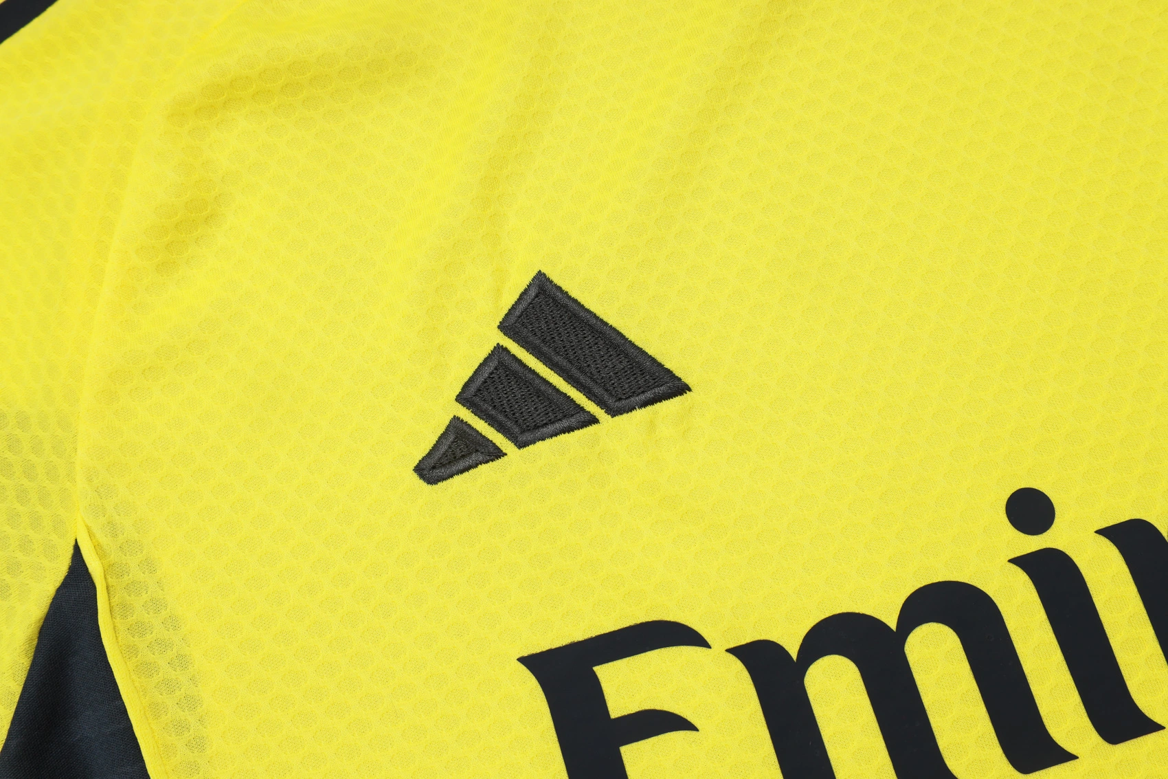 Real Madrid Training Jersey Kit Yellow 2025/26 - Image 4