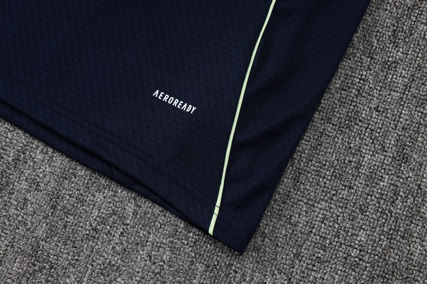 Real Madrid Training Jersey Kit Cyan 2025/26 - Image 4