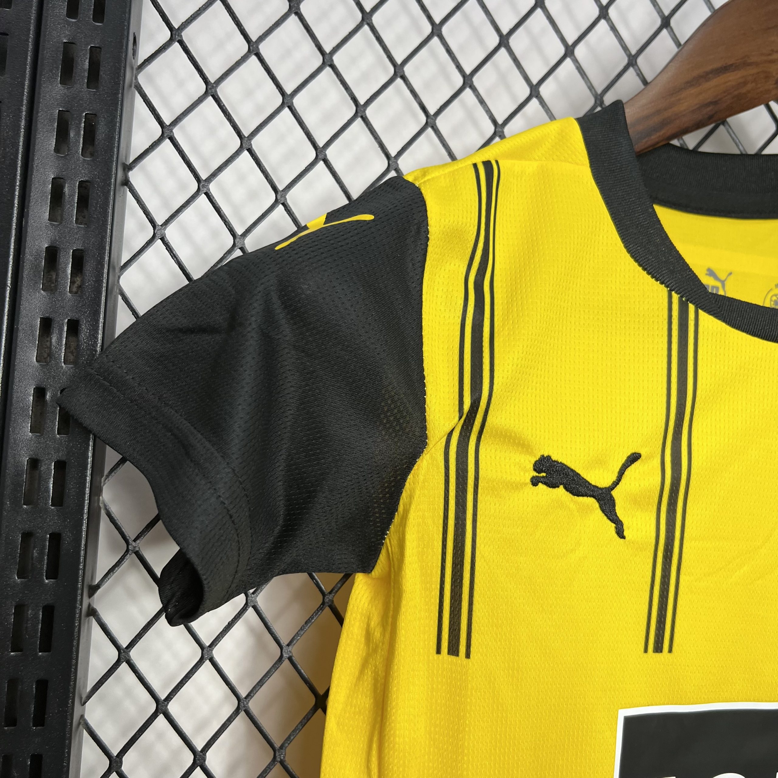 Borussia Dortmund Home Kids Kit Jersey+Shorts 2024/25 - Image 5