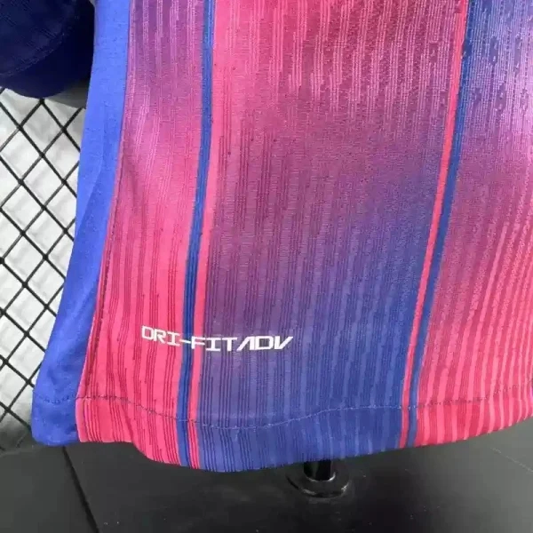 Soccer Jersey Barcelona Home x Travis Scott Long Sleeve Shirt 2025/26 - Image 5