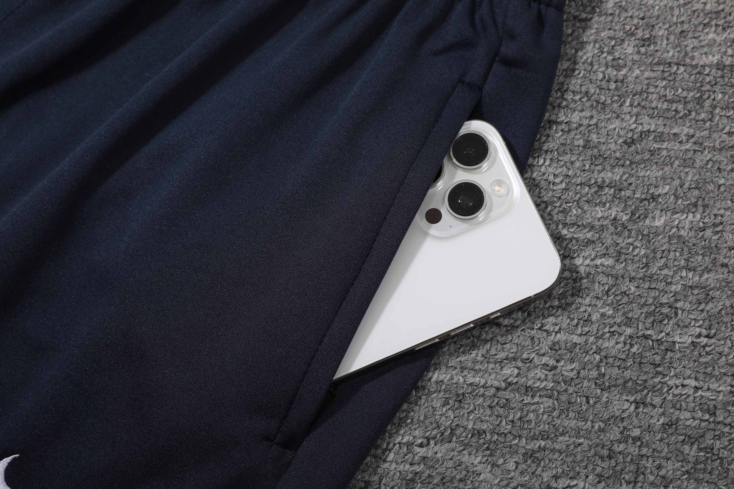 Chelsea Training Kit (Polo+Pants) 2025/26 - Image 3