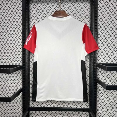 Alternative view of Eintracht Frankfurt Football Jersey Home Custom Shirt 2024/25