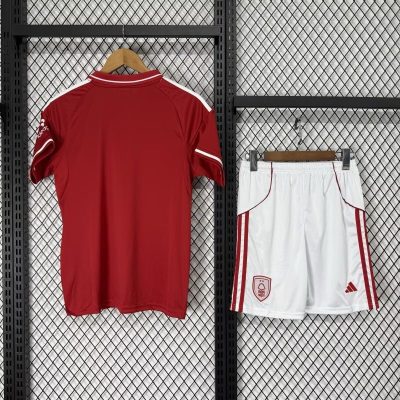 Alternative view of Nottingham Forest Football Jersey Home Kids Kit Jersey+Shorts 2025/26