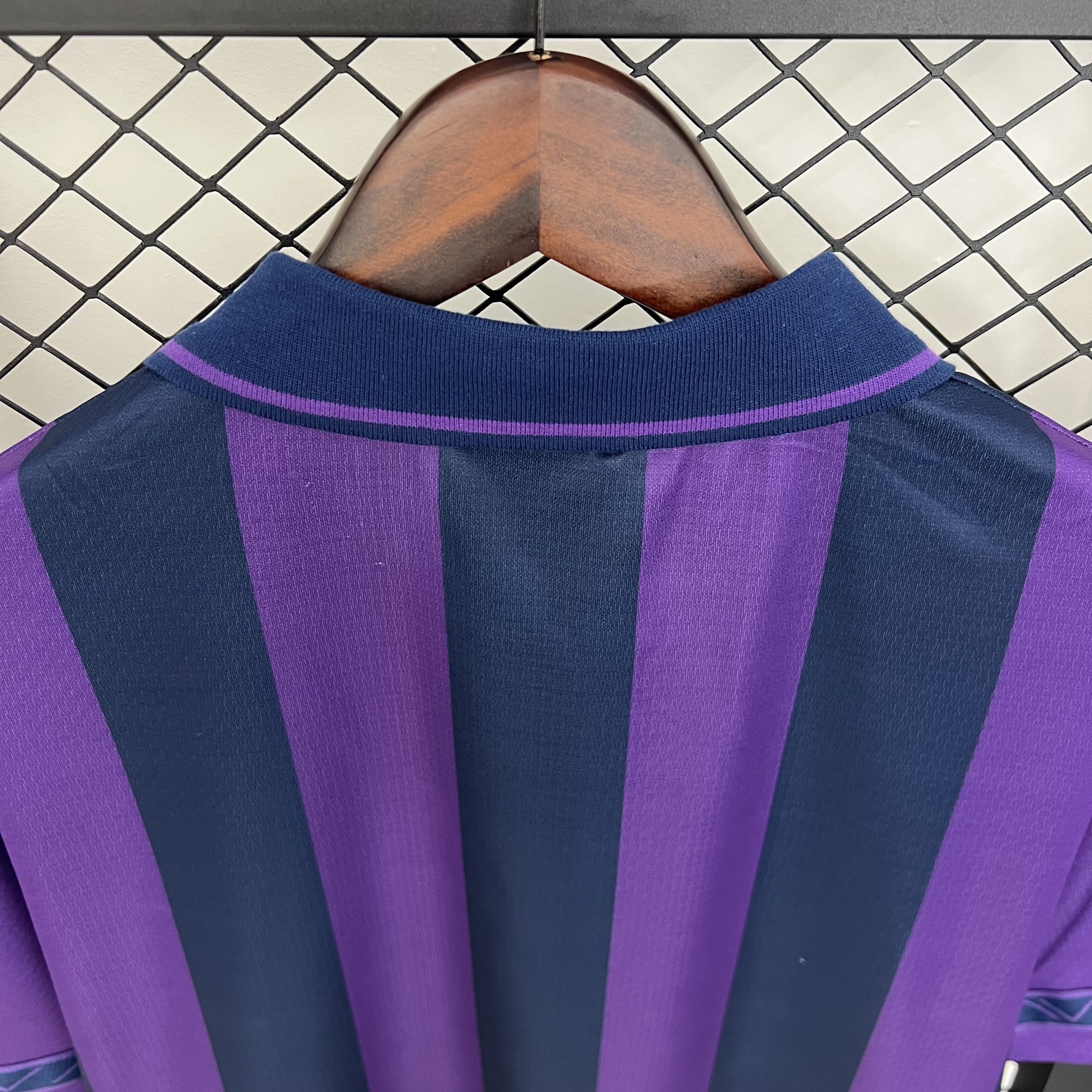 Tottenham Hotspur Retro Football Jersey Away Custom Shirt 1995/97 - Image 4