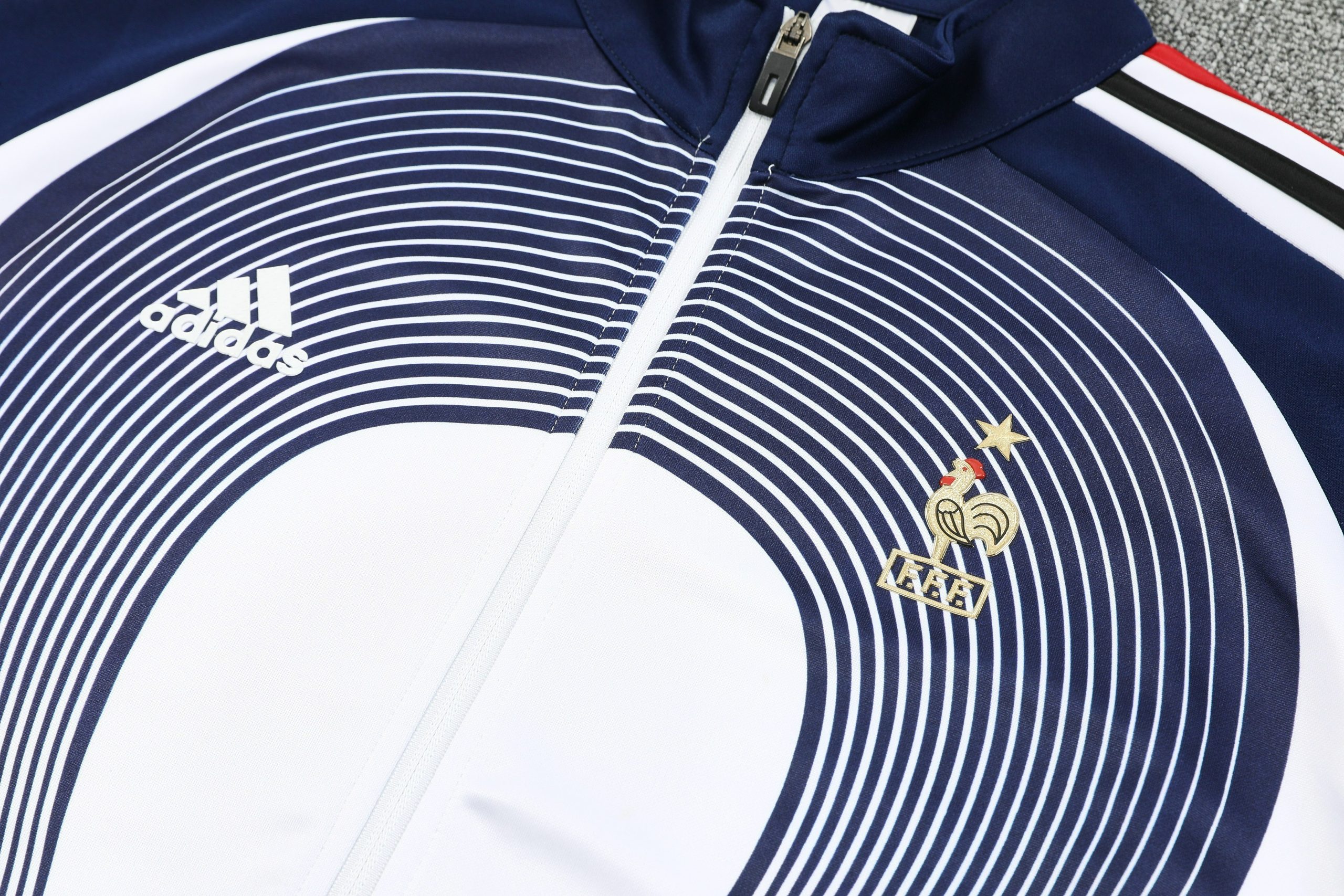 France Retro Training Kit (Jacket+Pants) 2025 - Image 5