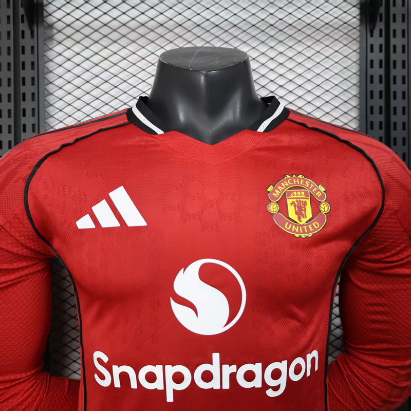 Manchester United Home Long Sleeve Jersey Shirt 2025/26 - Image 3