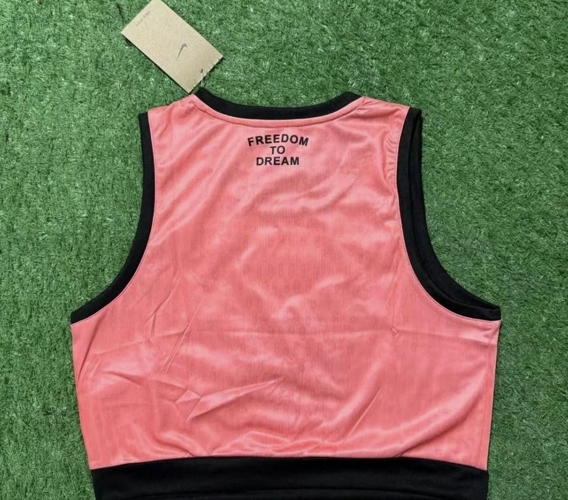 Barcelona Women's Vest Pink Special Edition Soccer Jersey 2025/26 - Image 2