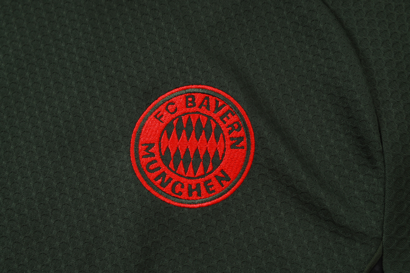 Bayern Munich Training Jersey Kit Green 2025/26 - Image 6