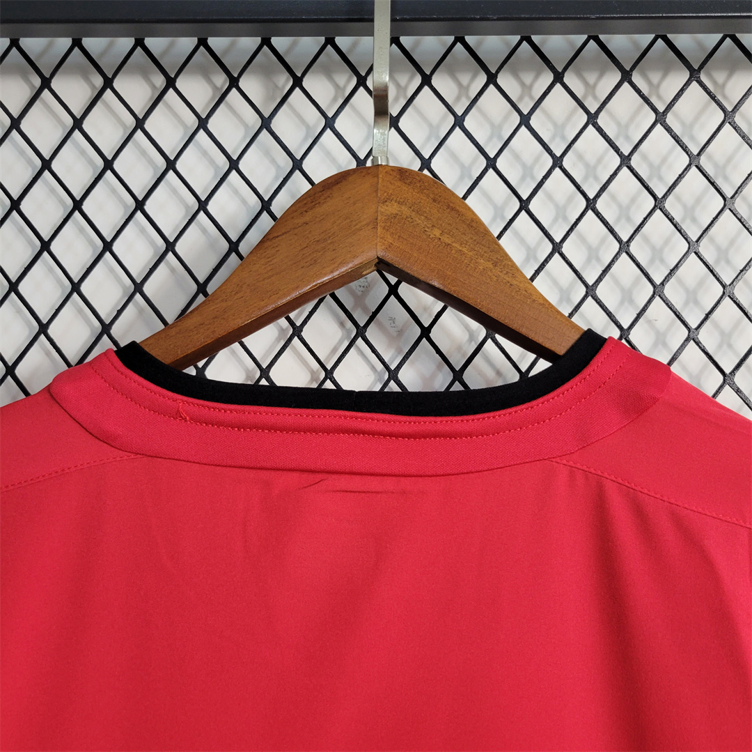 Manchester United Retro Home Football Jersey Shirt 2002/04 - Image 5