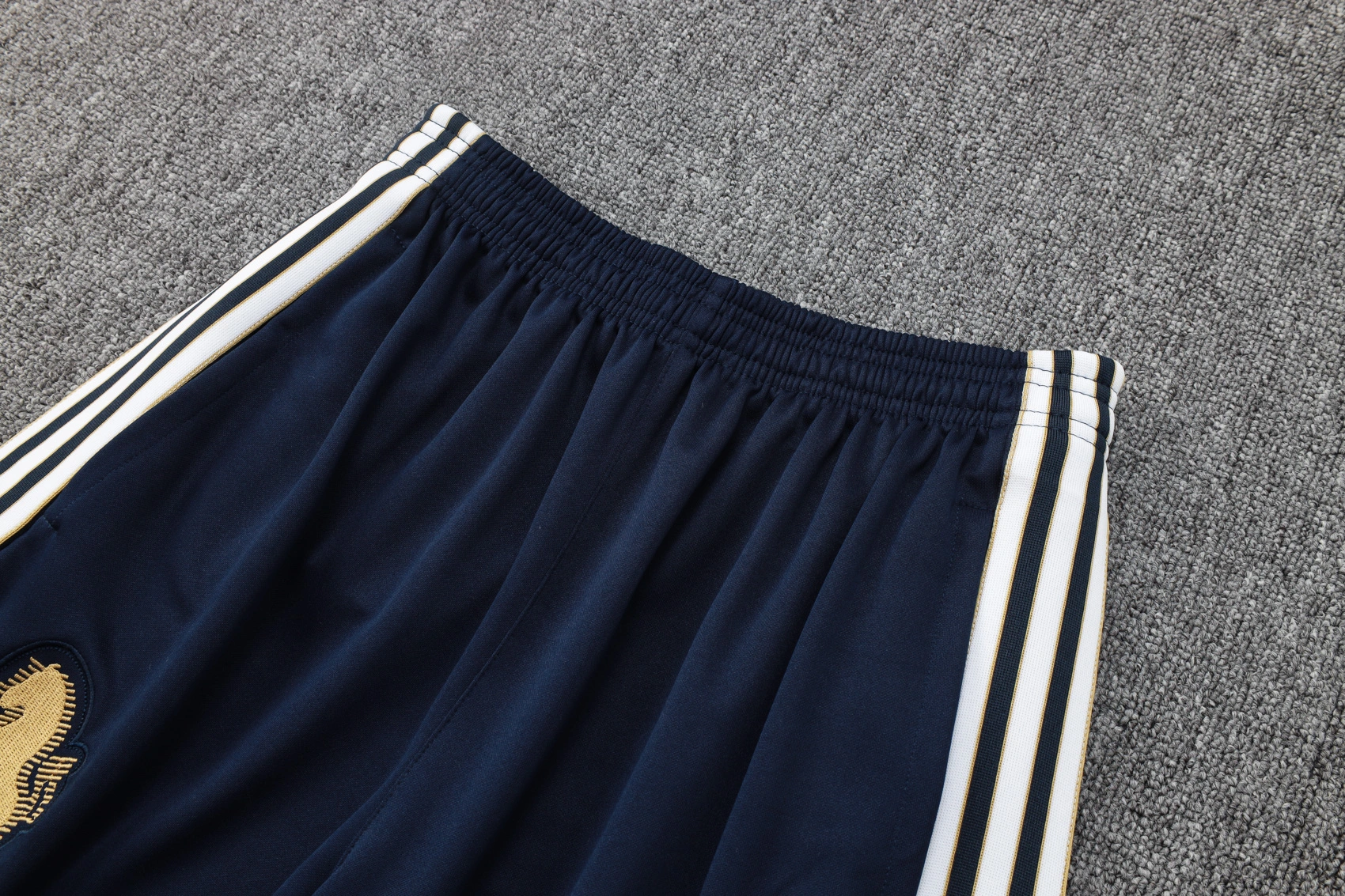 Juventus Training Kit (Jacket+Pants) Cyan 2025/26 - Image 2