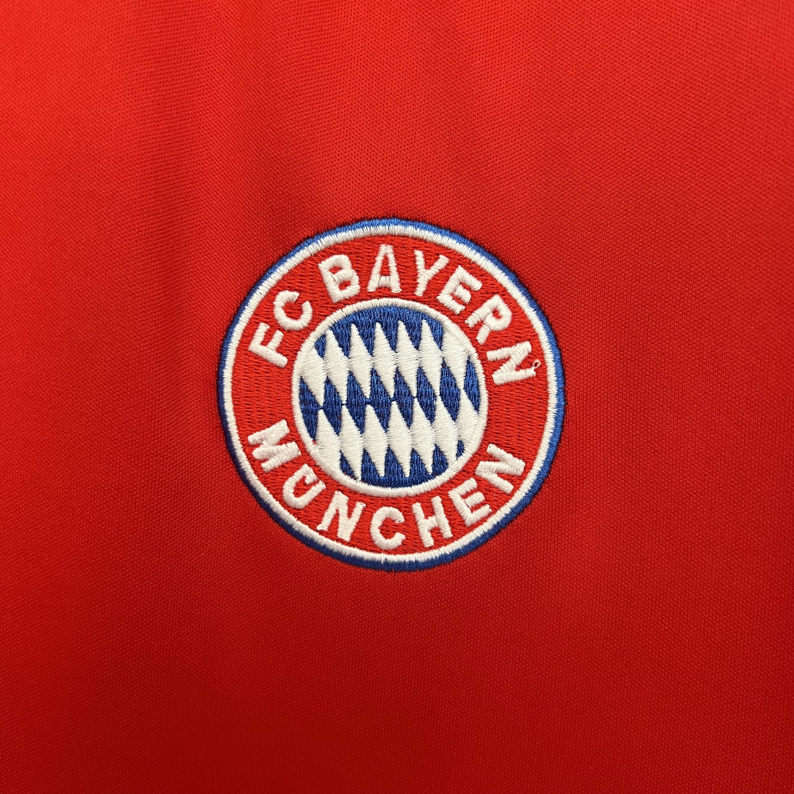 Bayern Munich Retro Jersey Home Soccer Shirt 2000-01 - Image 5
