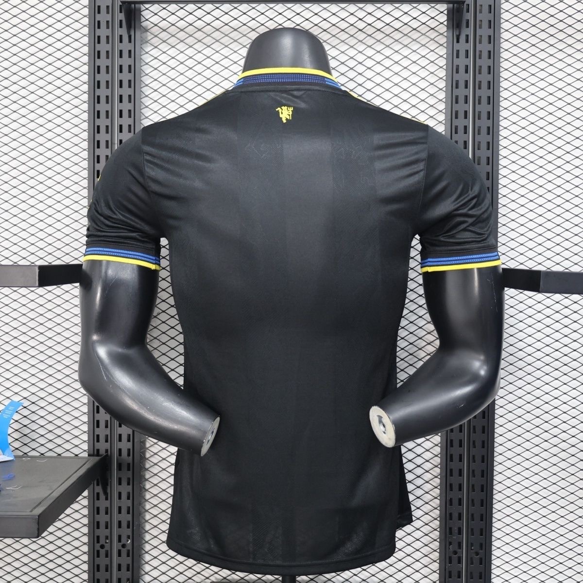 Manchester United Third Away Jersey Shirt 2025/26 - Image 2