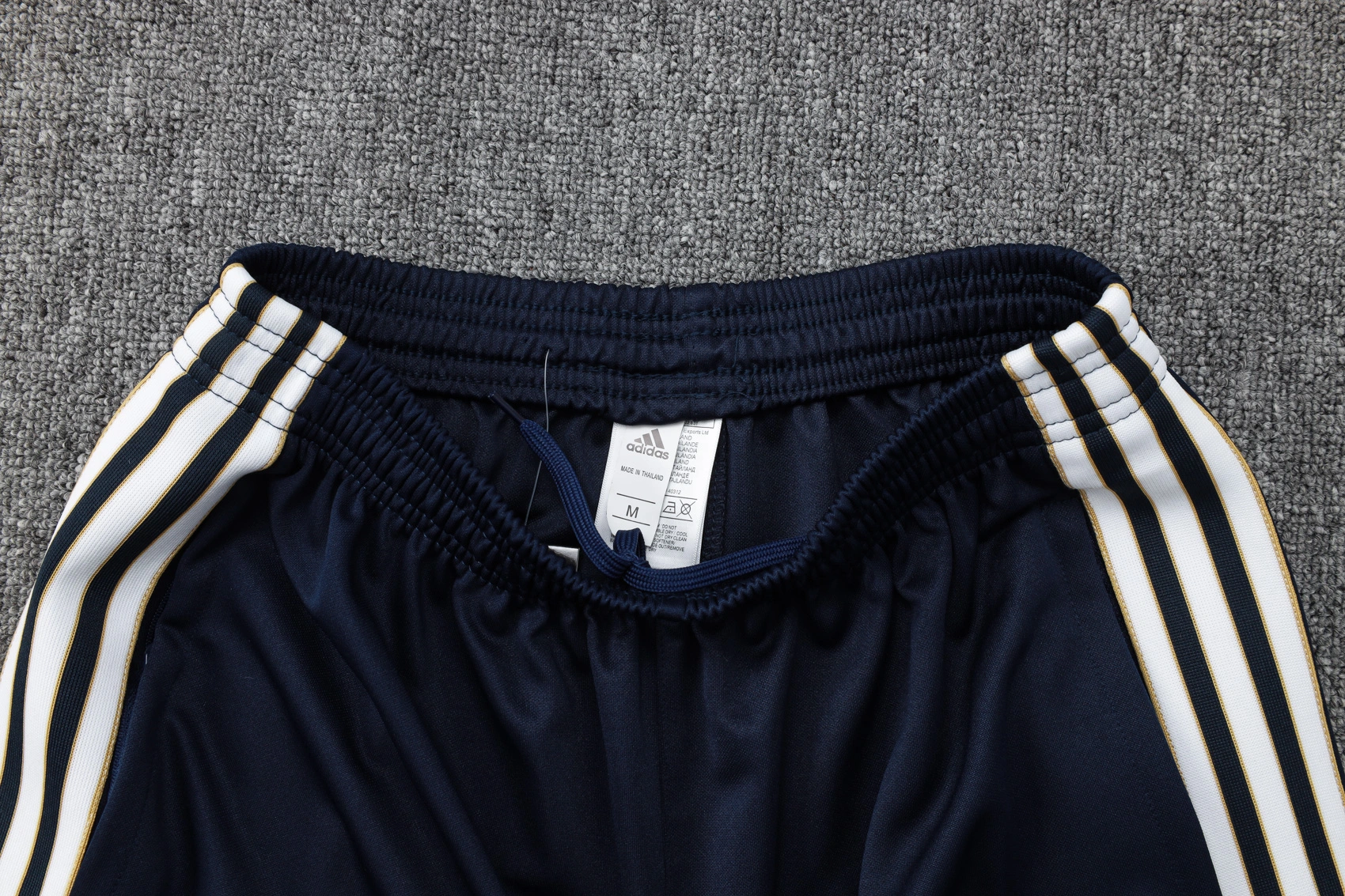 Juventus Training Kit (Jacket+Pants) Cyan 2025/26 - Image 3