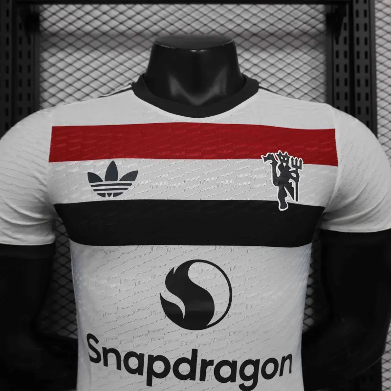 Manchester United Third Away Football Jersey Shirt 2024/25 - Image 3