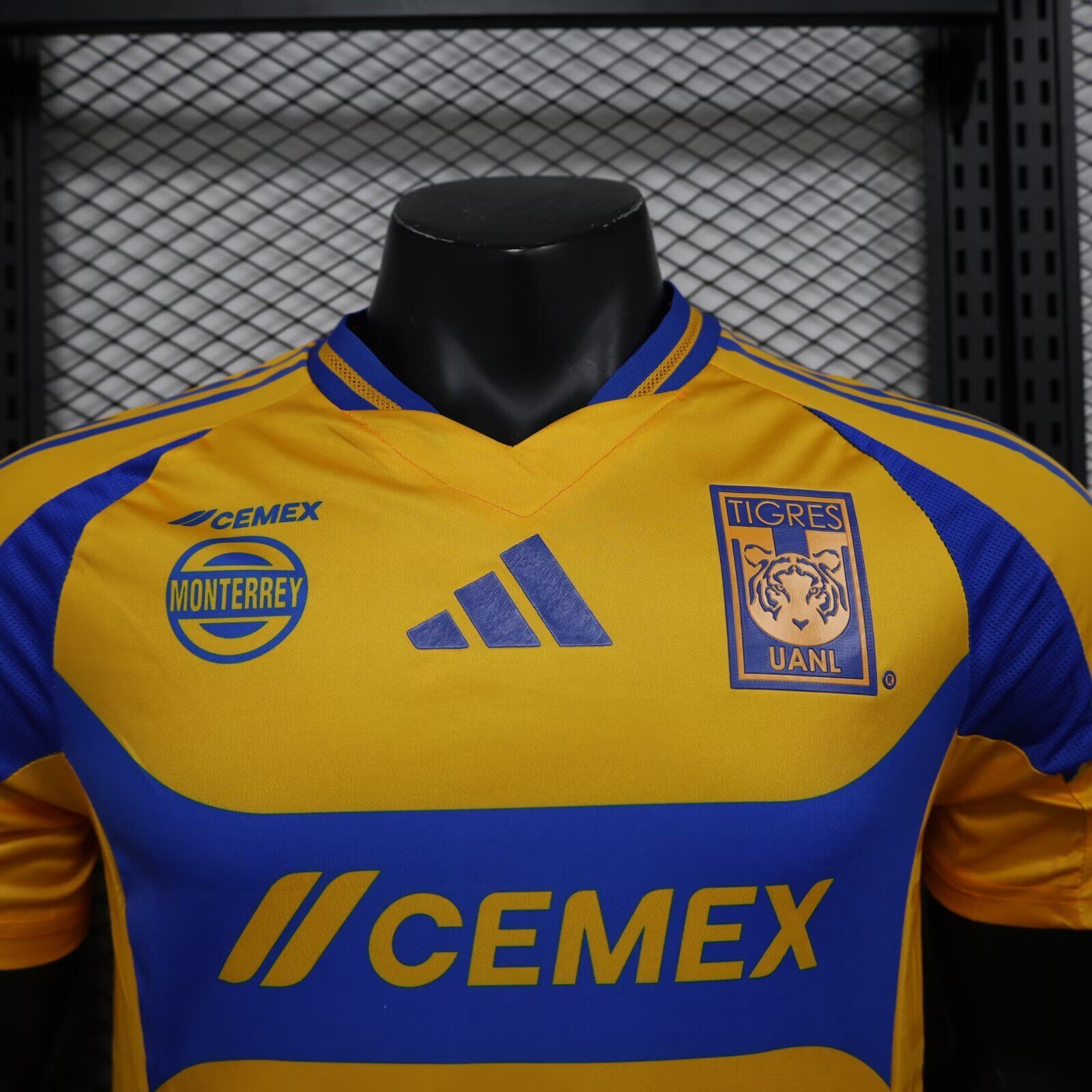 Tigres UANL Soccer Jersey Home Shirt 2024/25 - Image 3