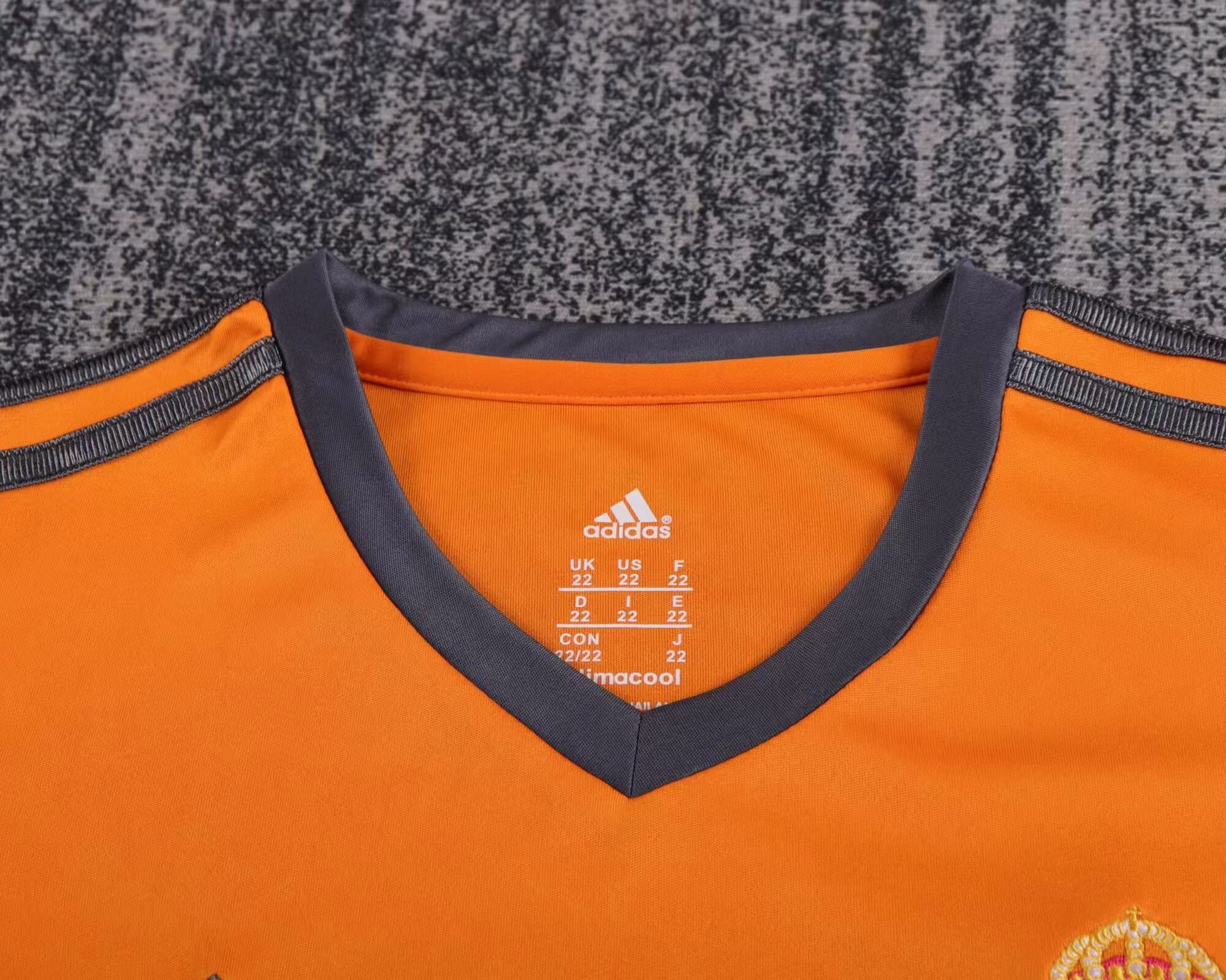 Real Madrid Retro Jersey Third Away Kids Kit Jersey+Shorts 2013/14 - Image 4