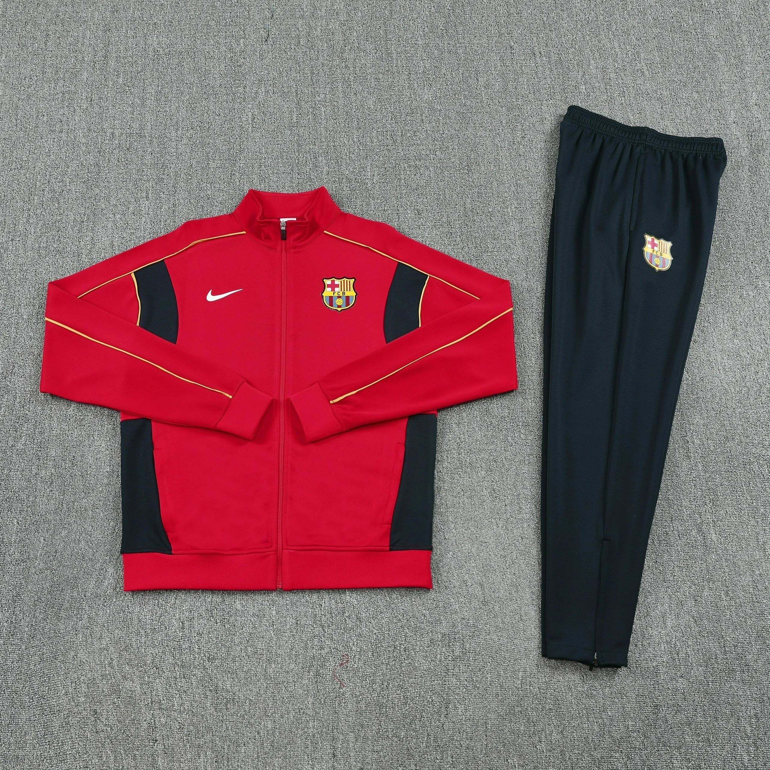 Barcelona Retro Training Kit (Jacket+Pants) Red 2025/26 - Image 3