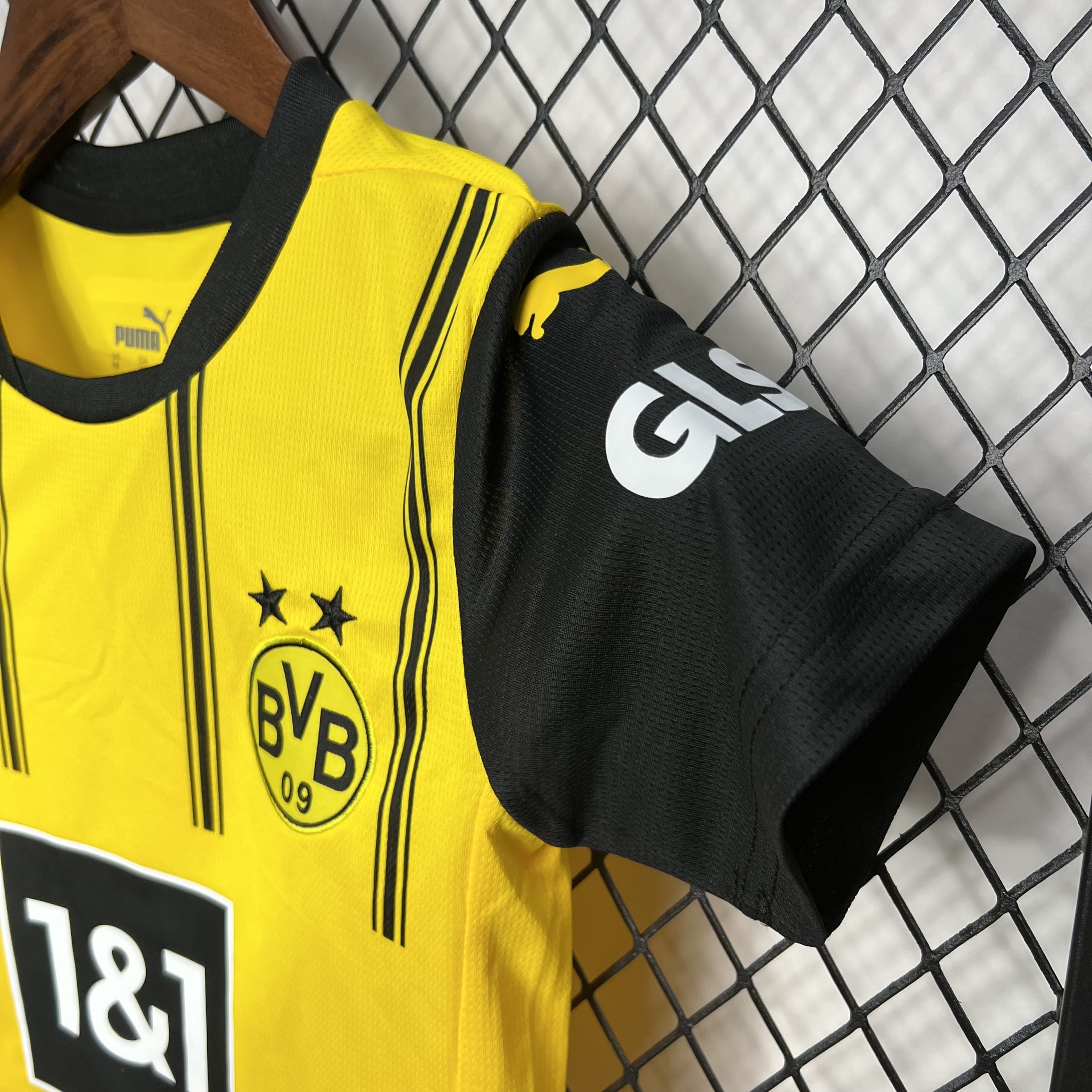 Borussia Dortmund Home Kids Kit Jersey+Shorts 2024/25 - Image 4