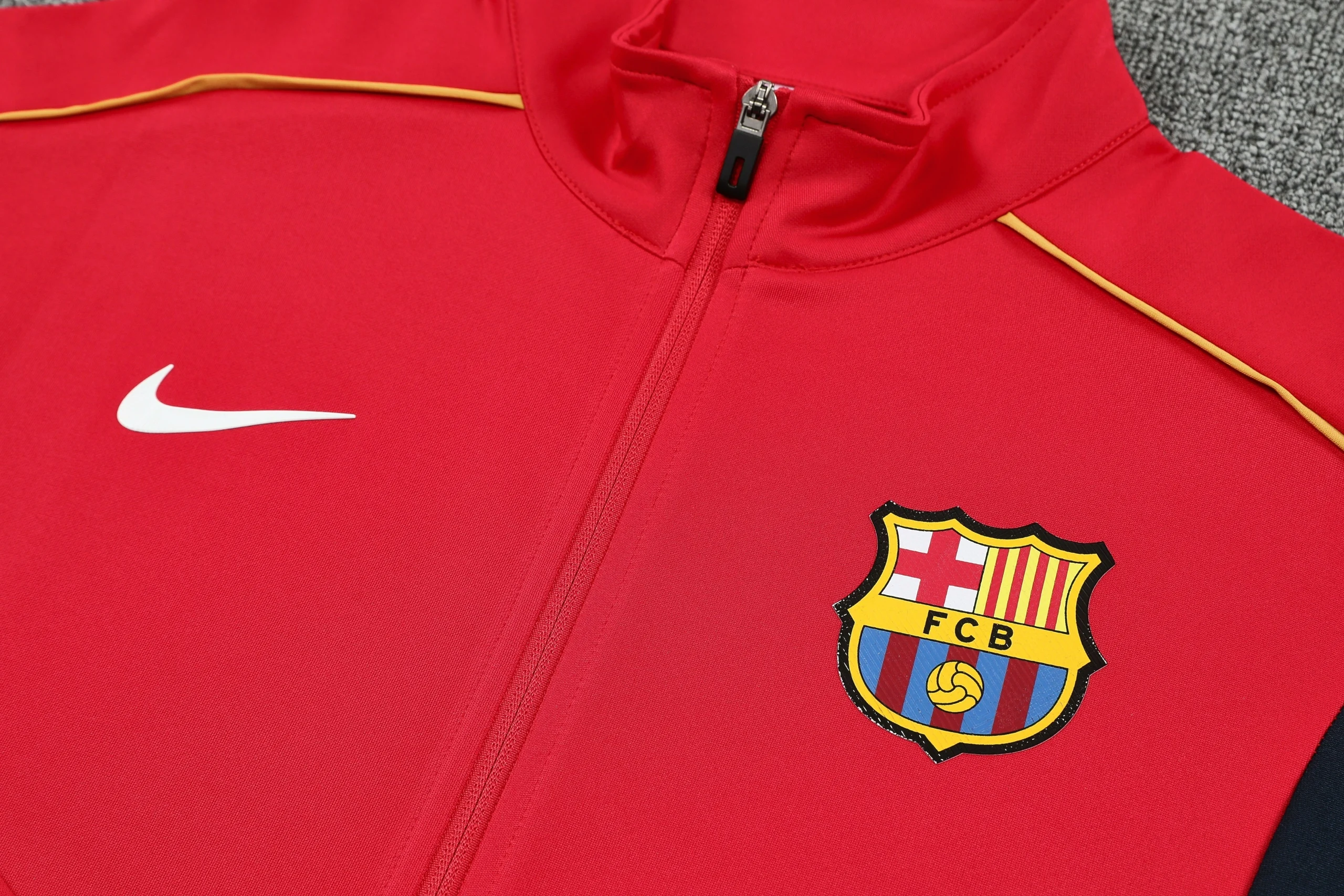 Barcelona Retro Training Kit (Jacket+Pants) Red 2025/26 - Image 5