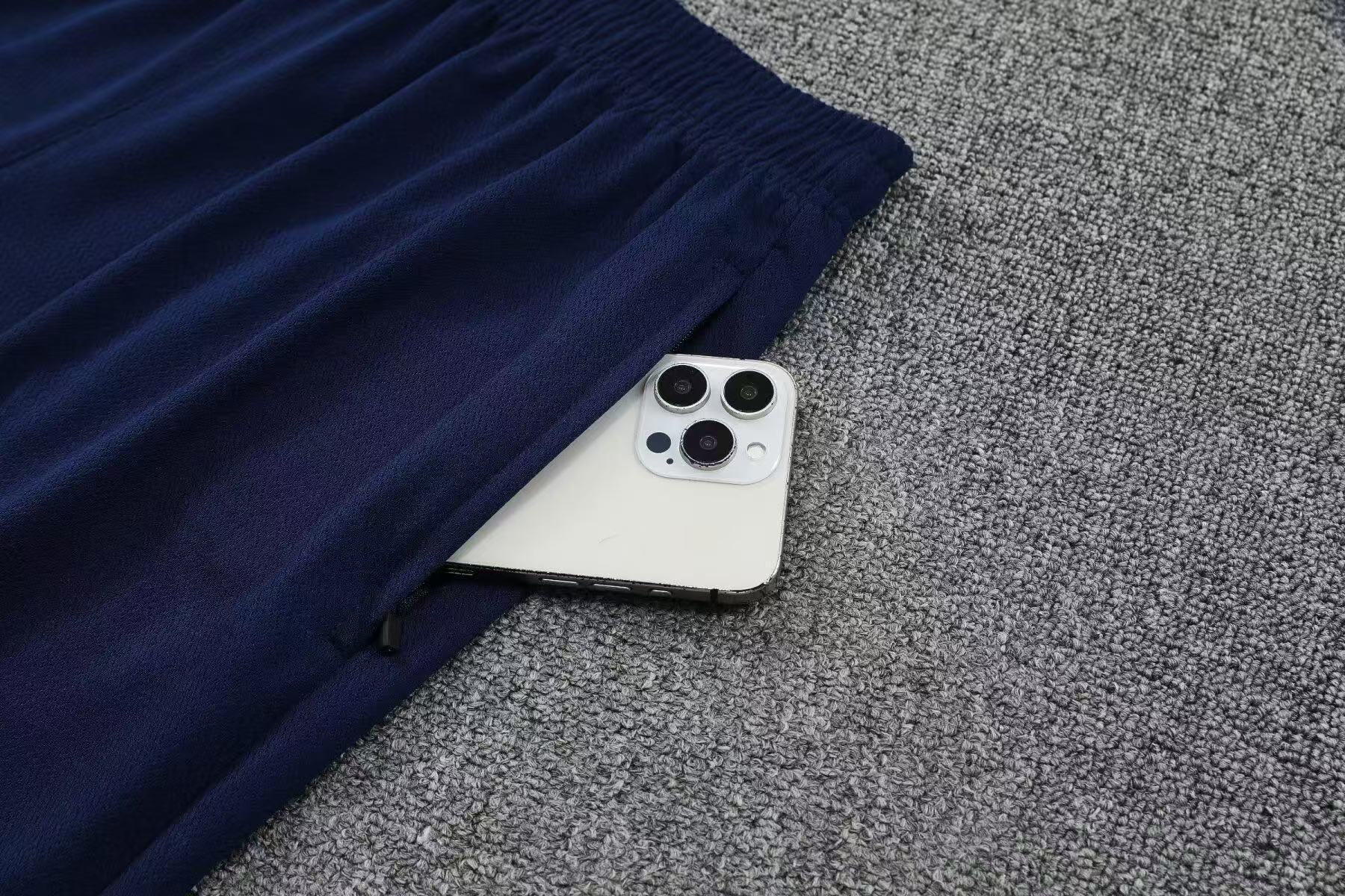 Manchester City Training Jersey Kit 2025/26 - Image 2