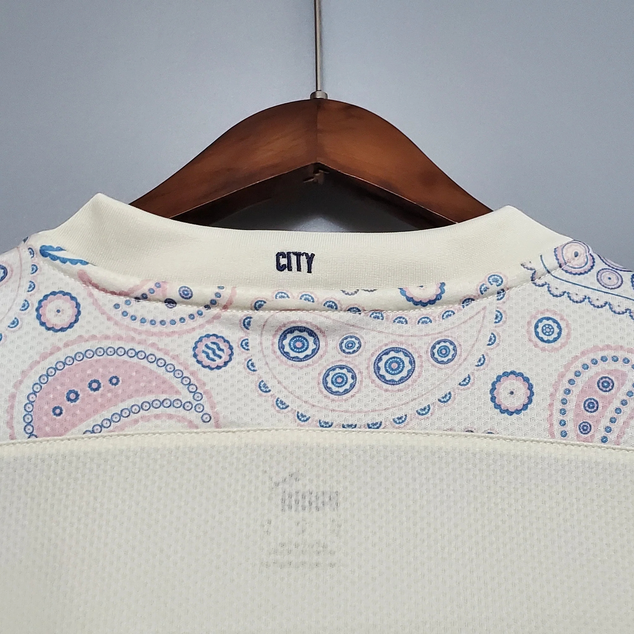 Manchester City Retro Football Jersey Away Shirt 2020/21 - Image 6