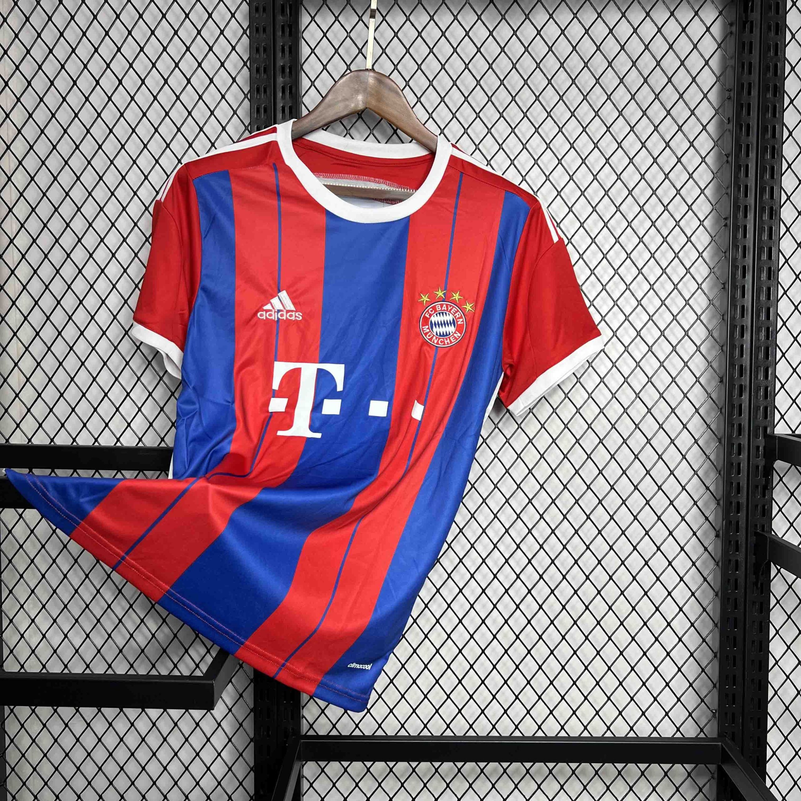 Bayern Munich Retro Jersey Home Soccer Shirt 2014-2015 - Image 3