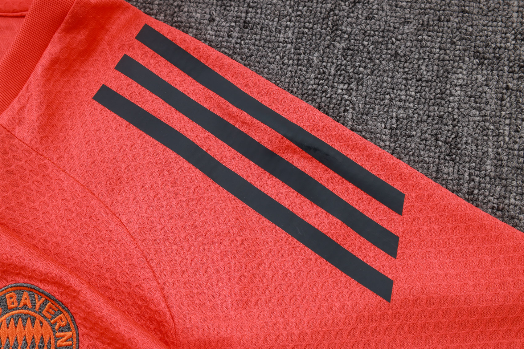 Bayern Munich Training Jersey Kit Orange 2025/26 - Image 3