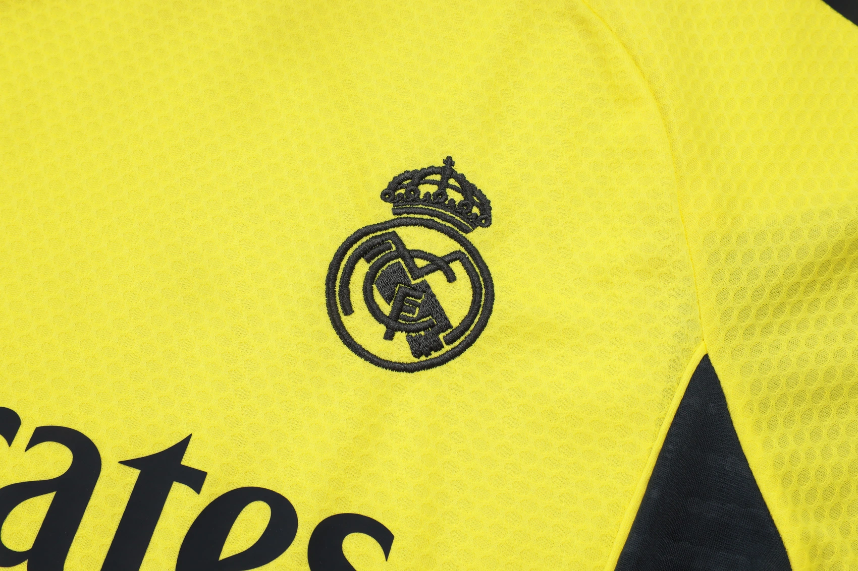 Real Madrid Training Jersey Kit Yellow 2025/26 - Image 5