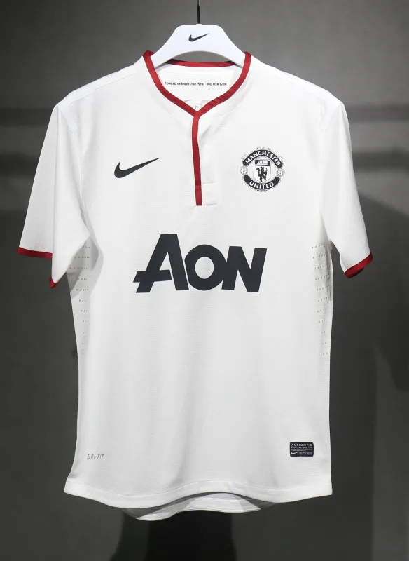 Manchester United Retro Away Football Jersey Shirt 2012/13 - Image 3