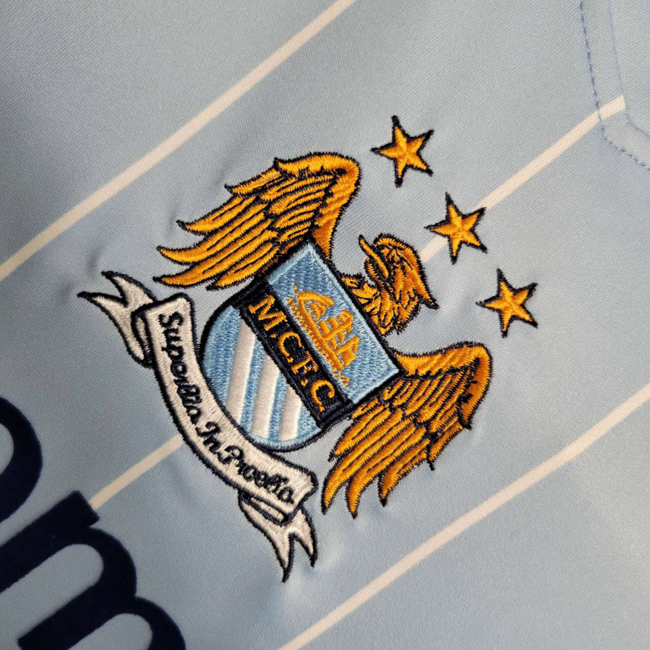 Manchester City Retro Home Football Jersey Shirt 2007/08 - Image 4