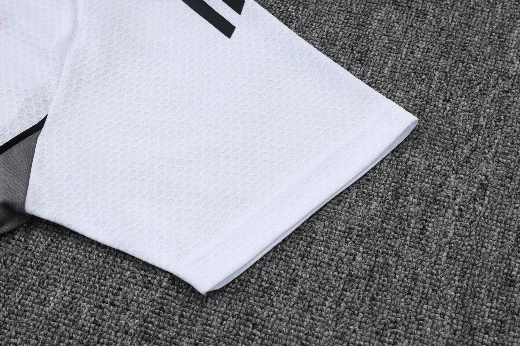 Inter Miami Training Kit (Polo+Pants) White 2025 - Image 2