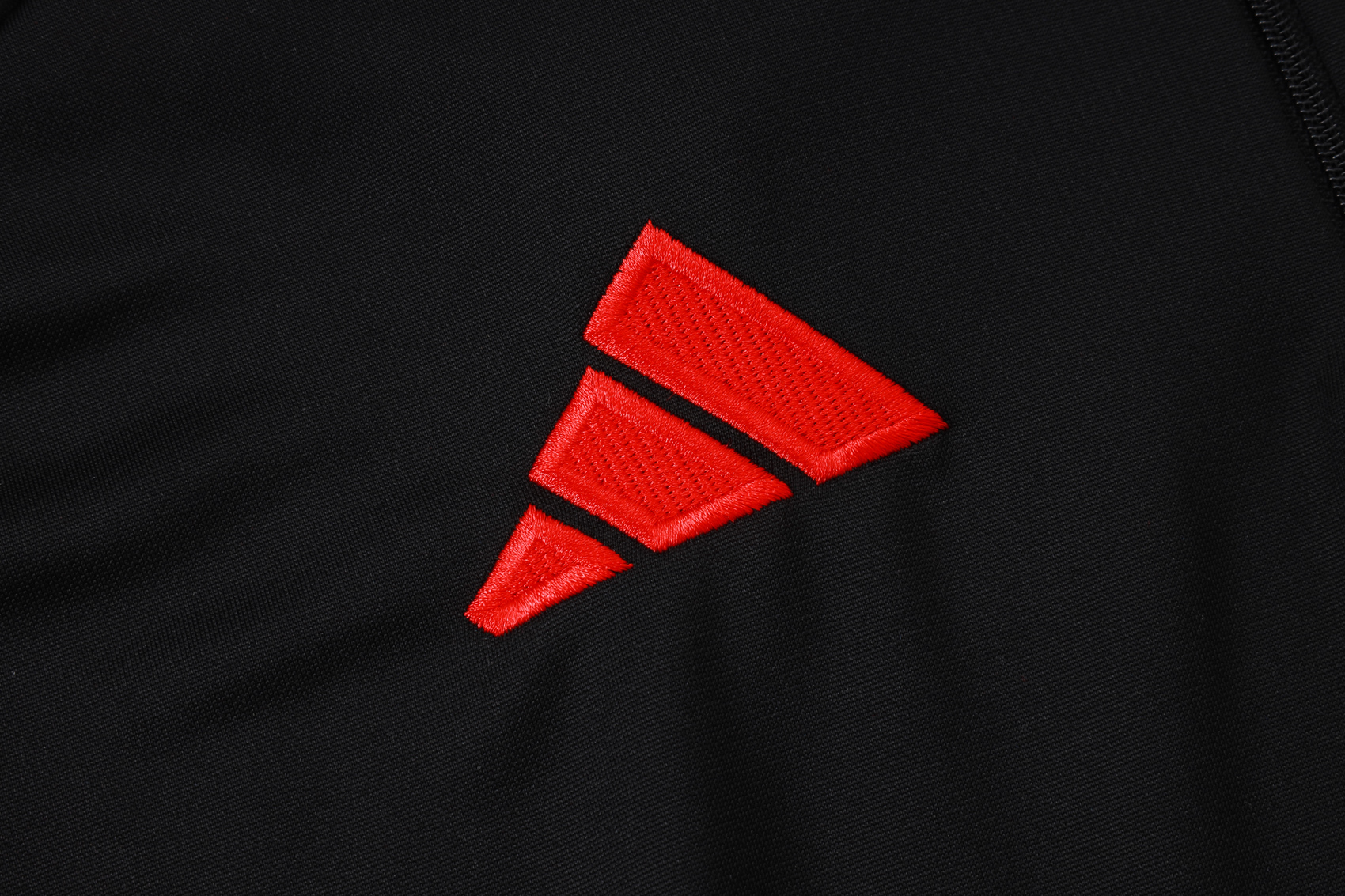 Bayern Munich Training Kit (Sweatshirt+Pants) Black 2025/26 - Image 6