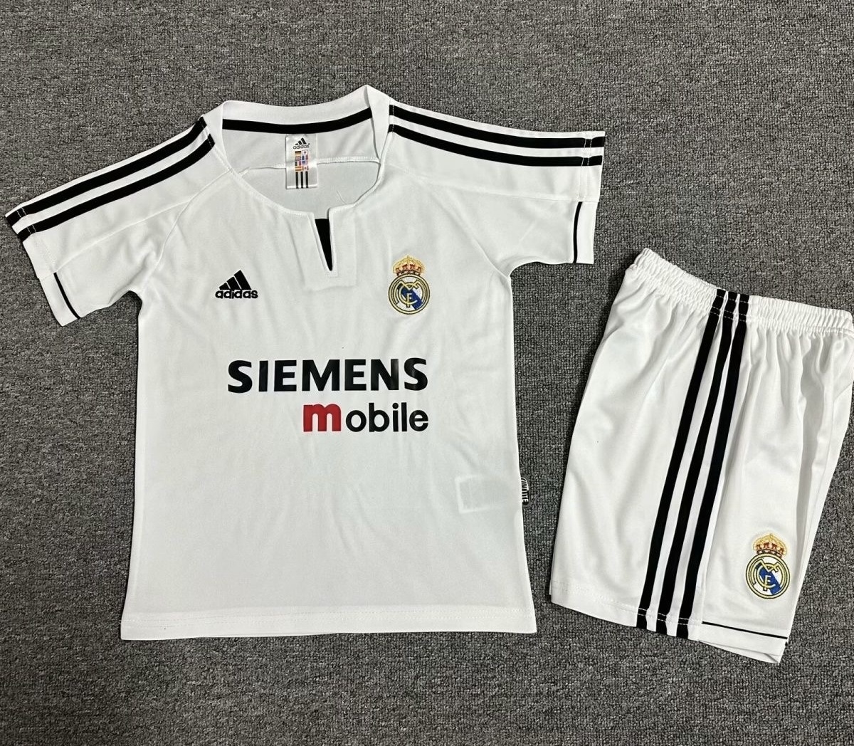 Real Madrid Retro Jersey Home Kids Kit Jersey+Shorts 2003-04