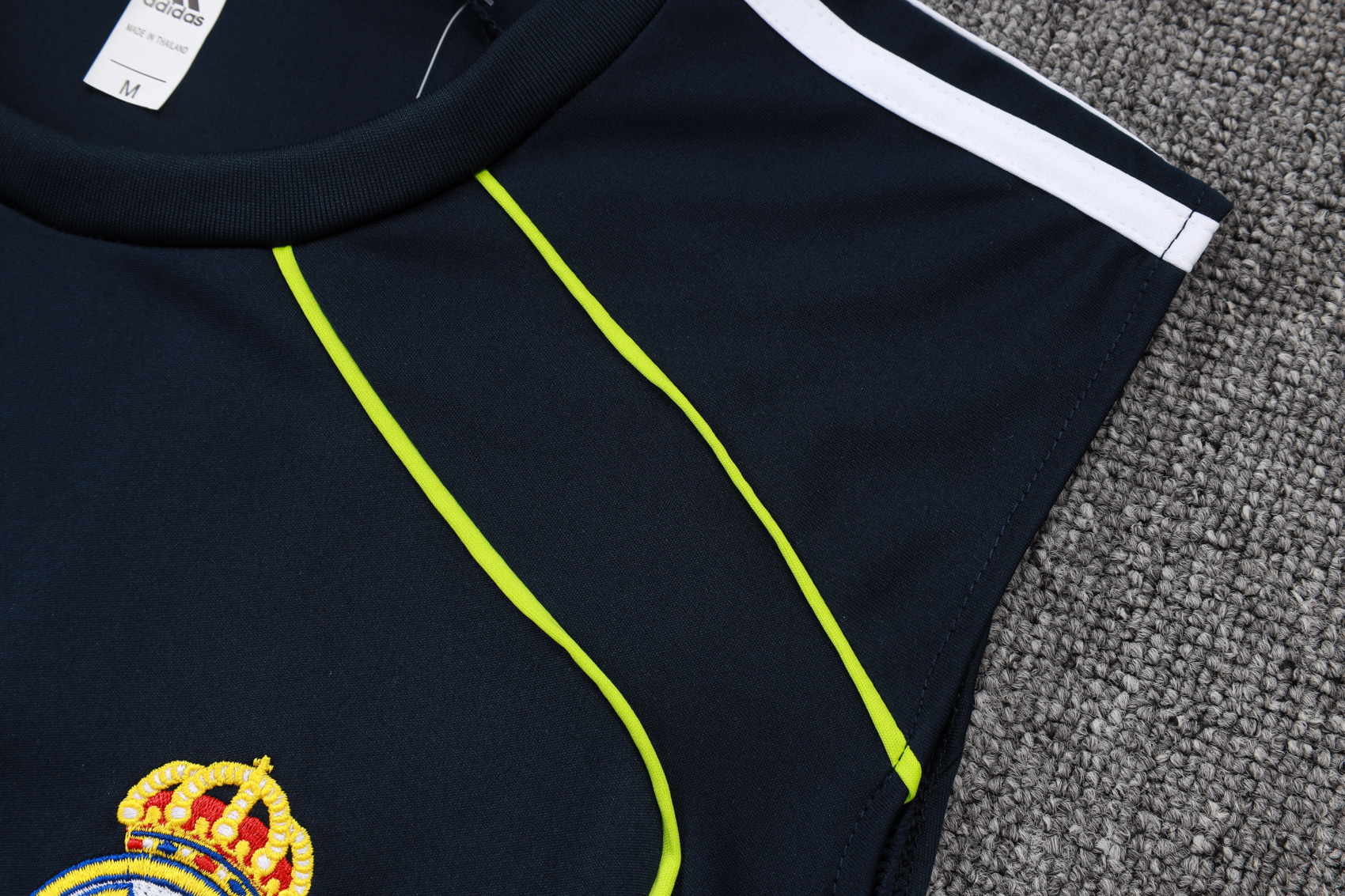 Real Madrid Sleeveless Training Kit 2025/26 - Image 6