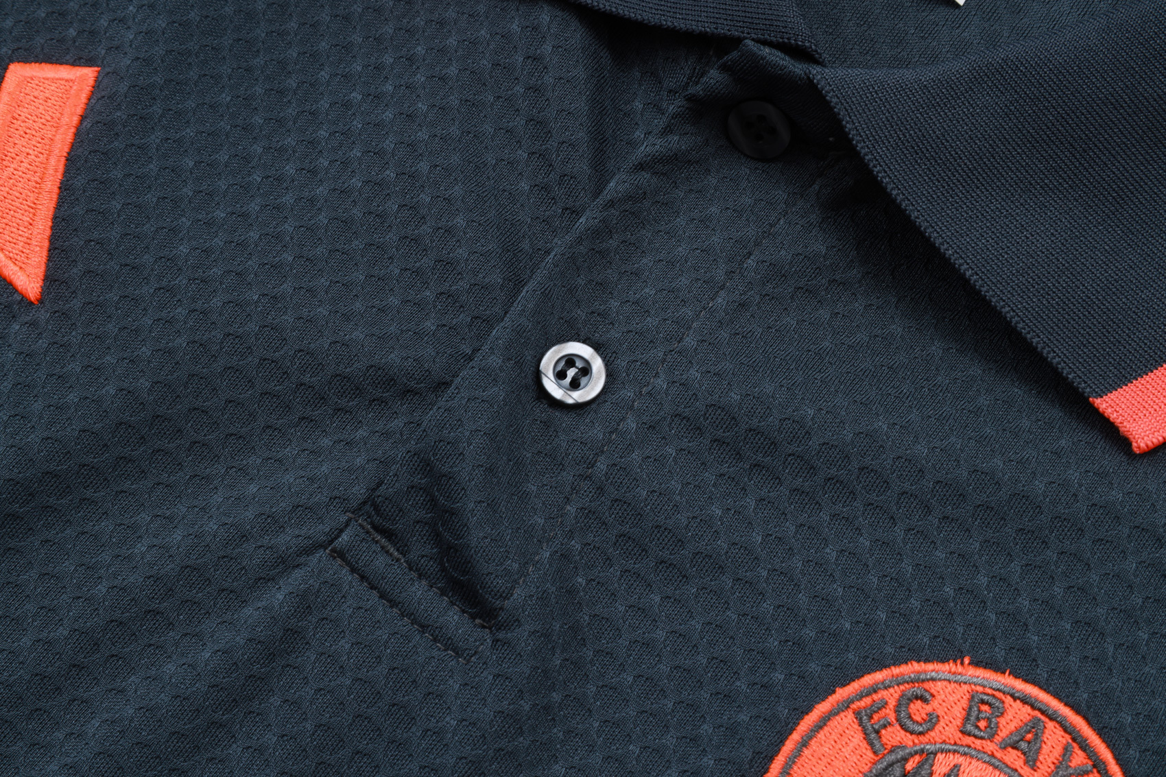 Bayern Munich Training Kit (Polo+Pants) Dark Grey 2025/26 - Image 6