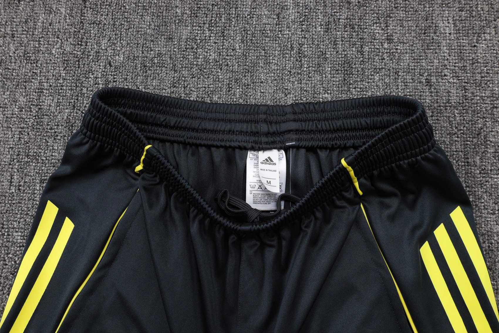 Real Madrid Sleeveless Training Kit Gray 2025/26 - Image 4