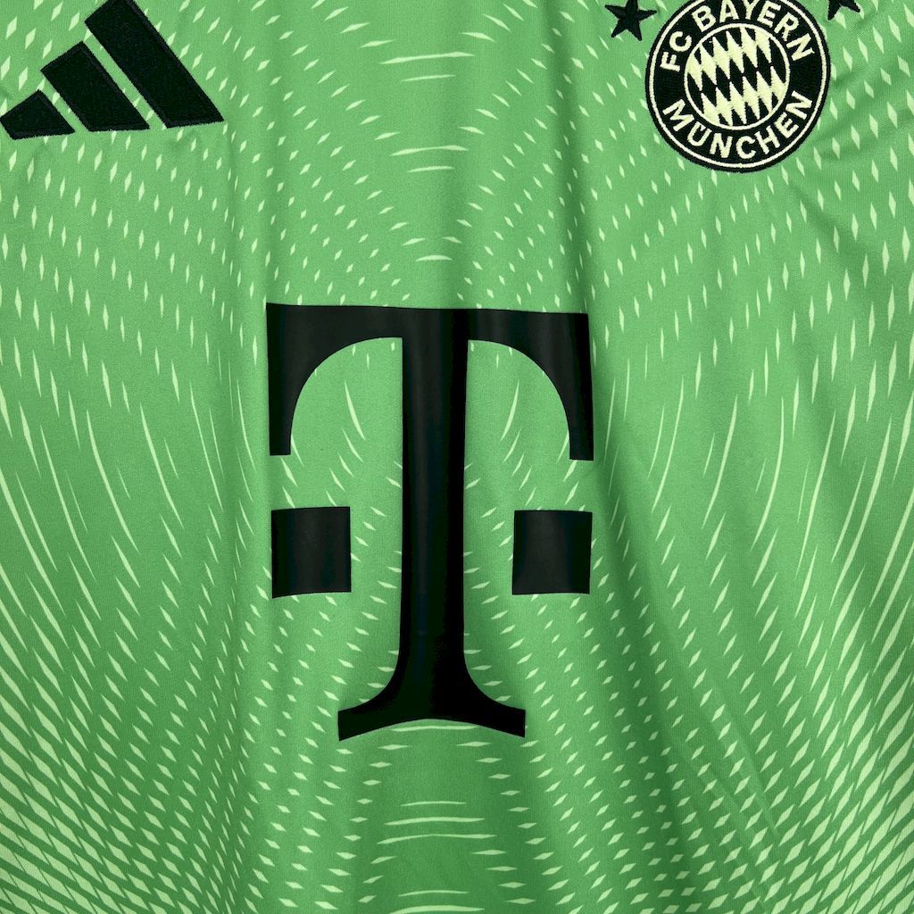 Bayern Munich Soccer Jersey Green Goalkeeper Shirt 2025/26 - Image 4