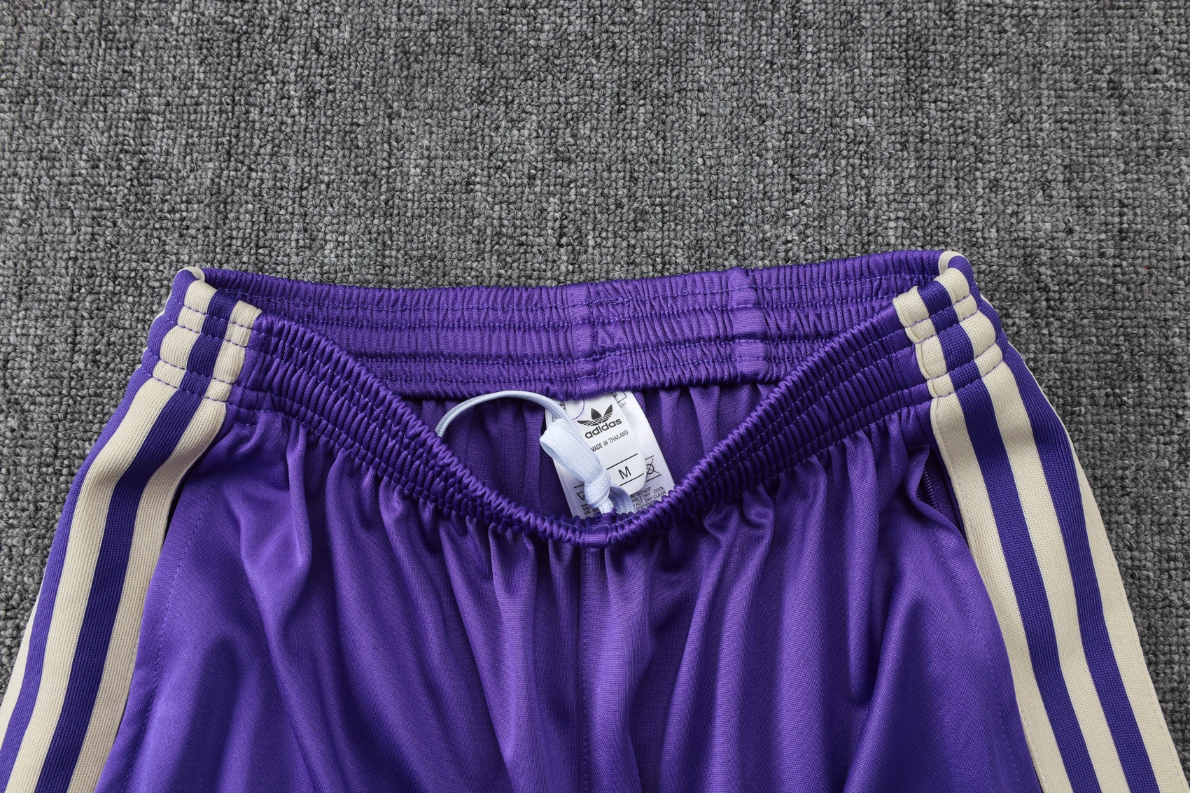 Real Madrid Training Kit (Polo+Pants) Apricot 2025/26 - Image 6