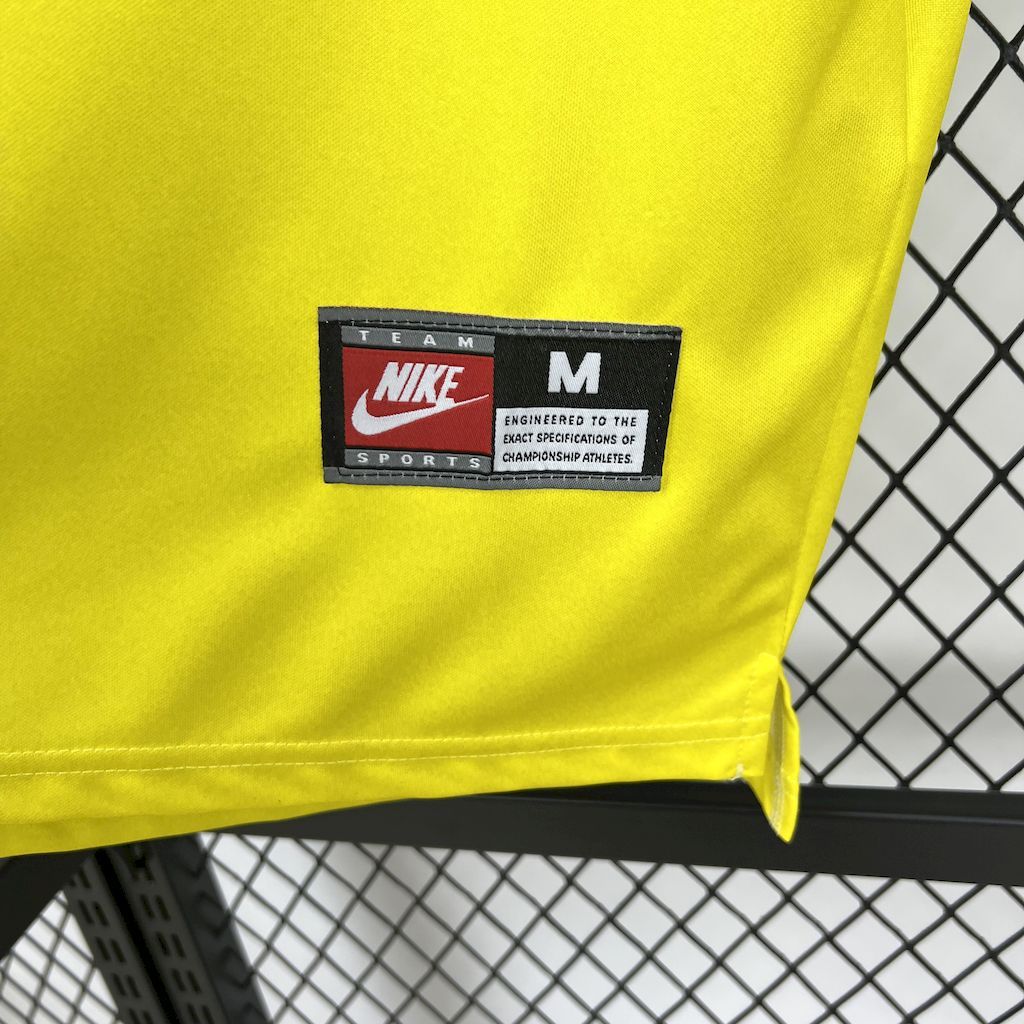 Borussia Dortmund Retro Jersey Home Soccer Shirt 1996/97 - Image 2