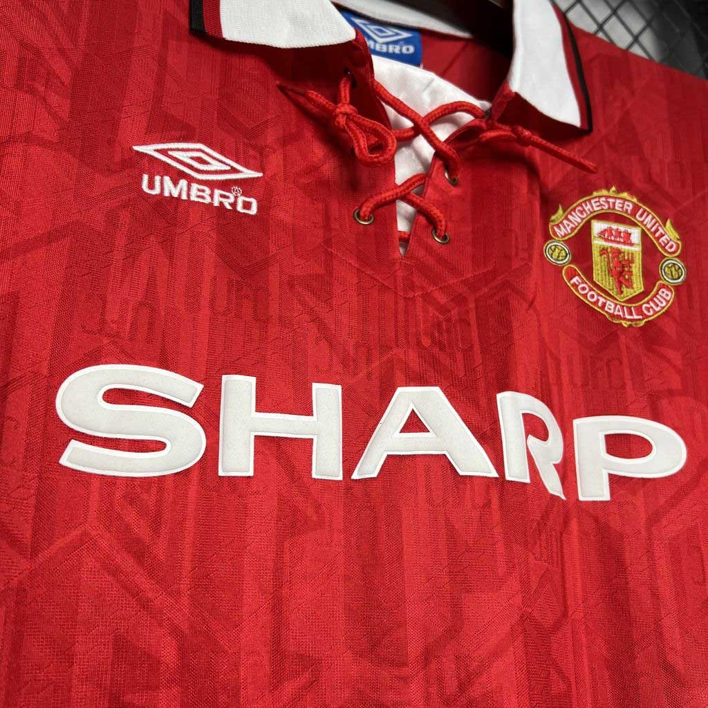 Manchester United Retro Home Football Jersey Shirt 1992/94 - Image 3
