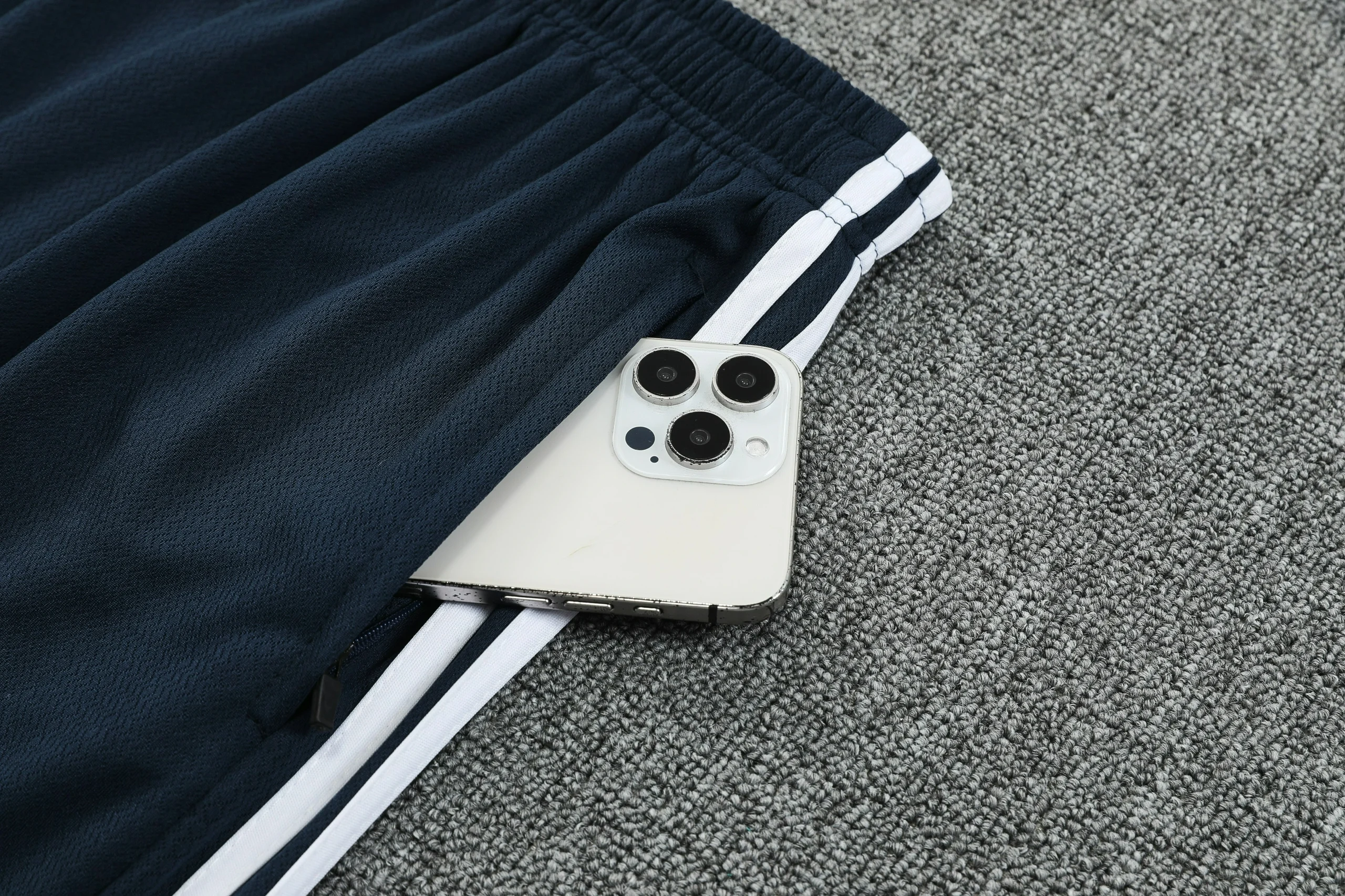 Real Madrid Training Jersey Kit White 2025/26 - Image 4