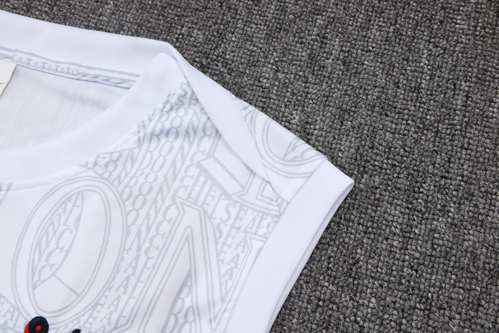 Chelsea Sleeveless Training Kit White 2025/26 - Image 4