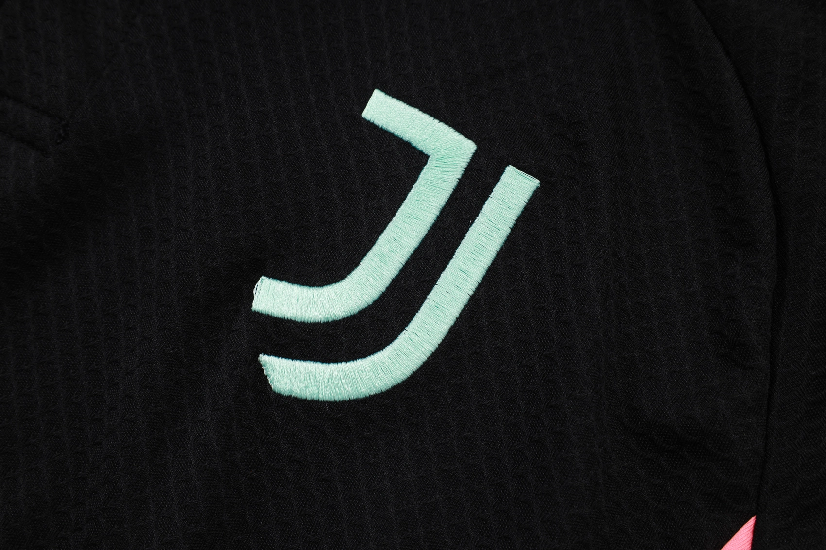 Juventus Training Kit (Polo+Pants) Black 2025/26 - Image 5