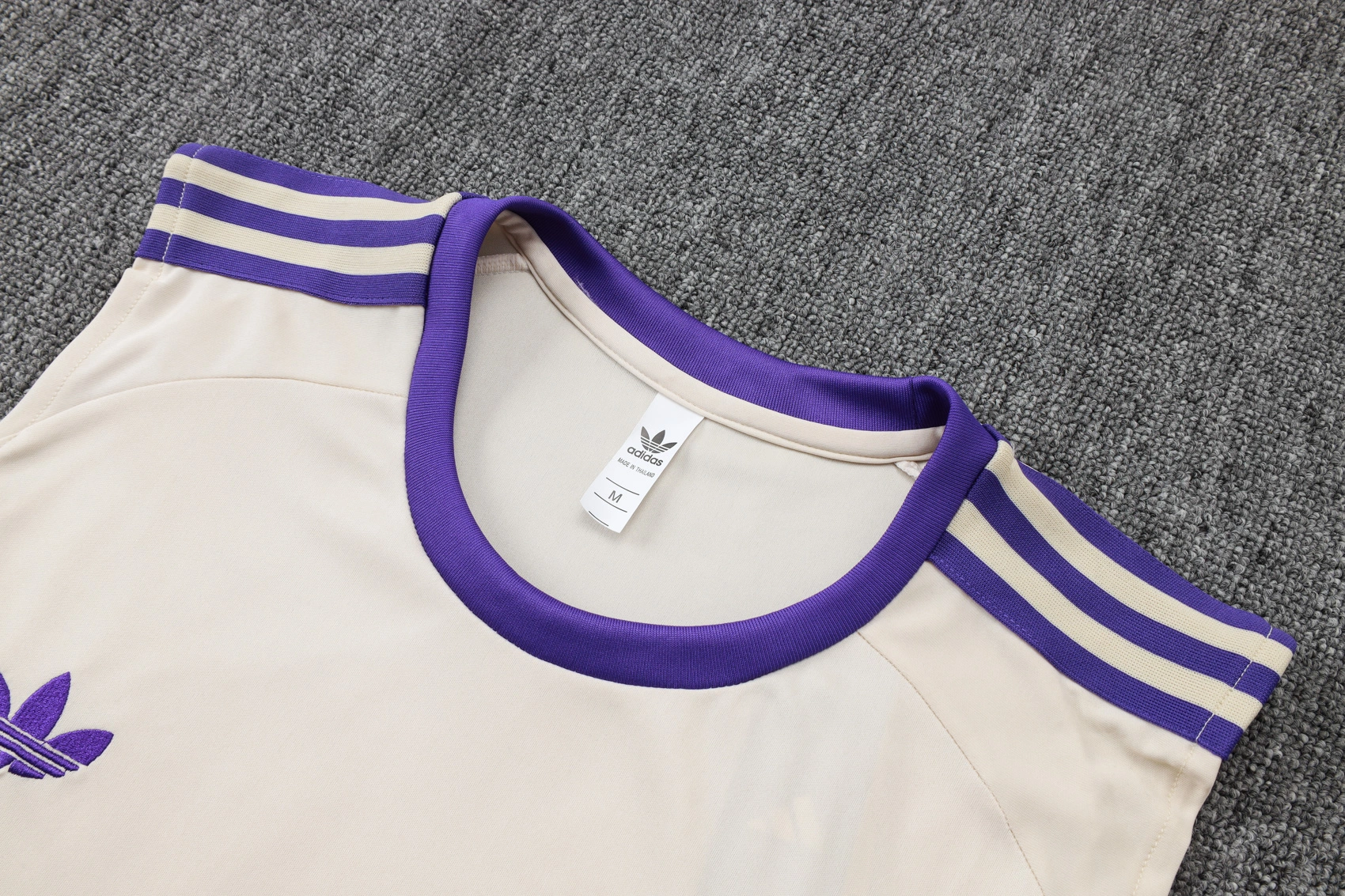 Real Madrid Sleeveless Training Kit White 2025/26 - Image 3